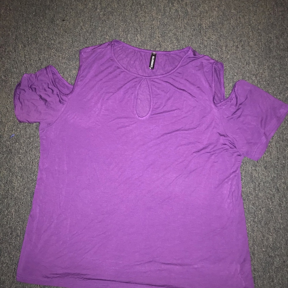 Cold shoulder purple tee.